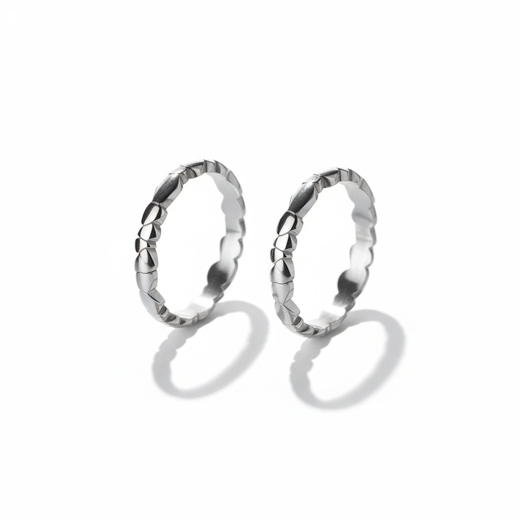 Raindrops curb white gold wedding rings