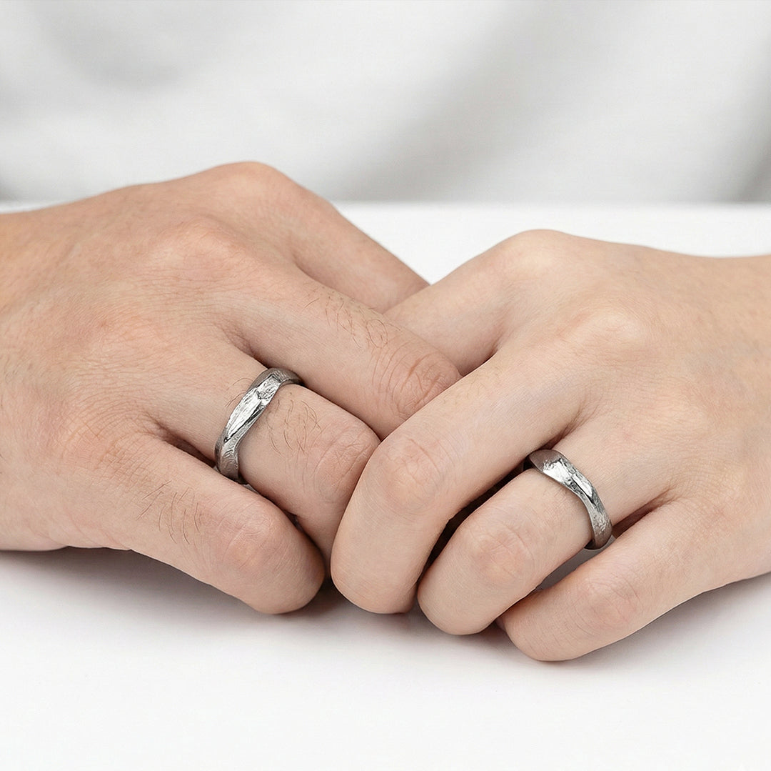 Pair of white gold twig-shaped wedding rings