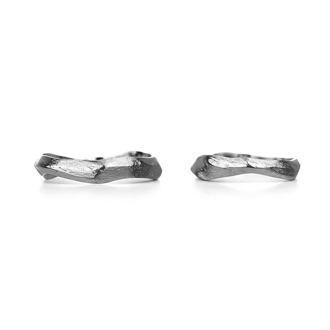 Pair of white gold twig-shaped wedding rings